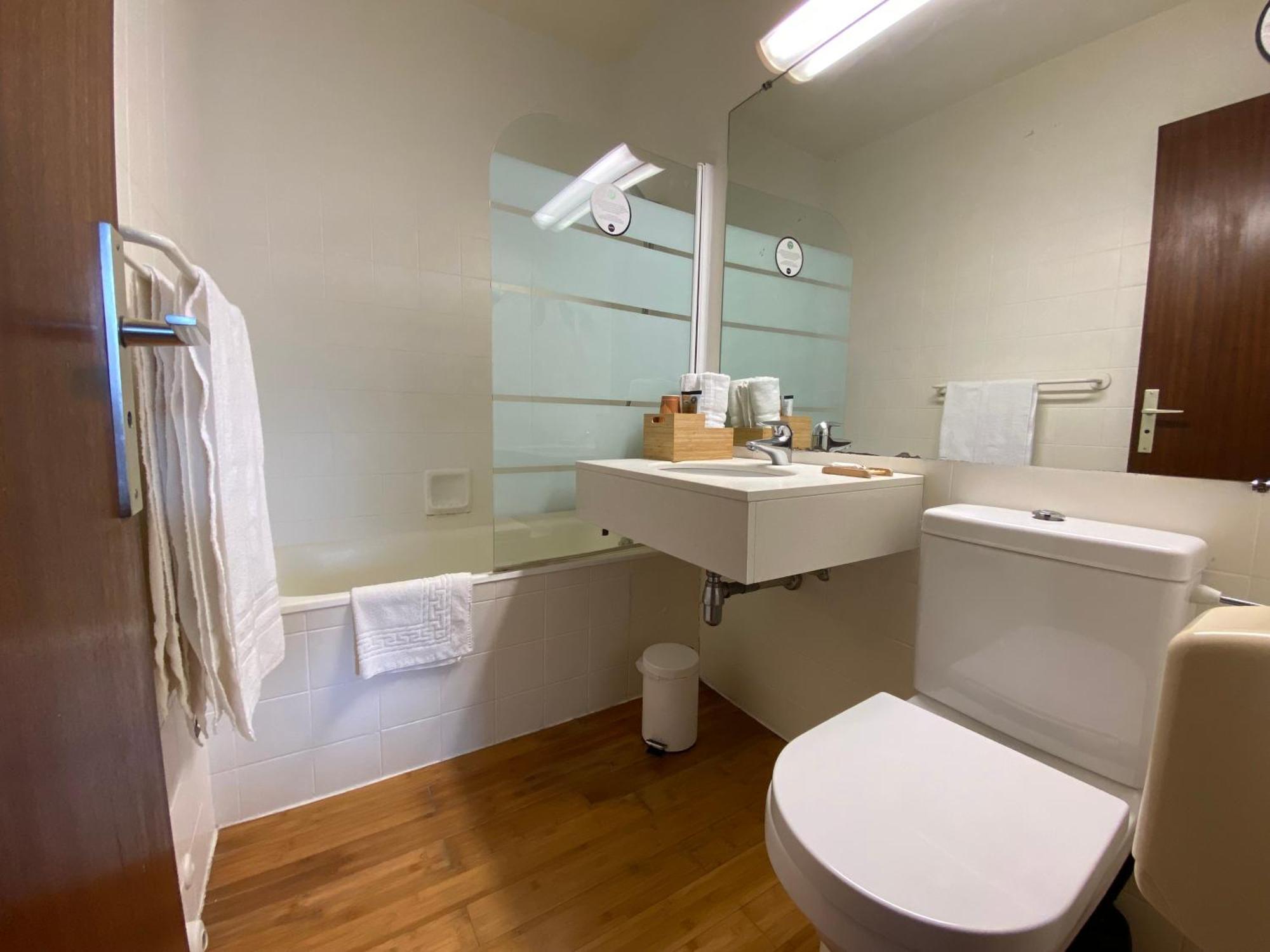 Savoie Hotel Aux Portes De Geneve Saint-Julien-en-Genevois Εξωτερικό φωτογραφία