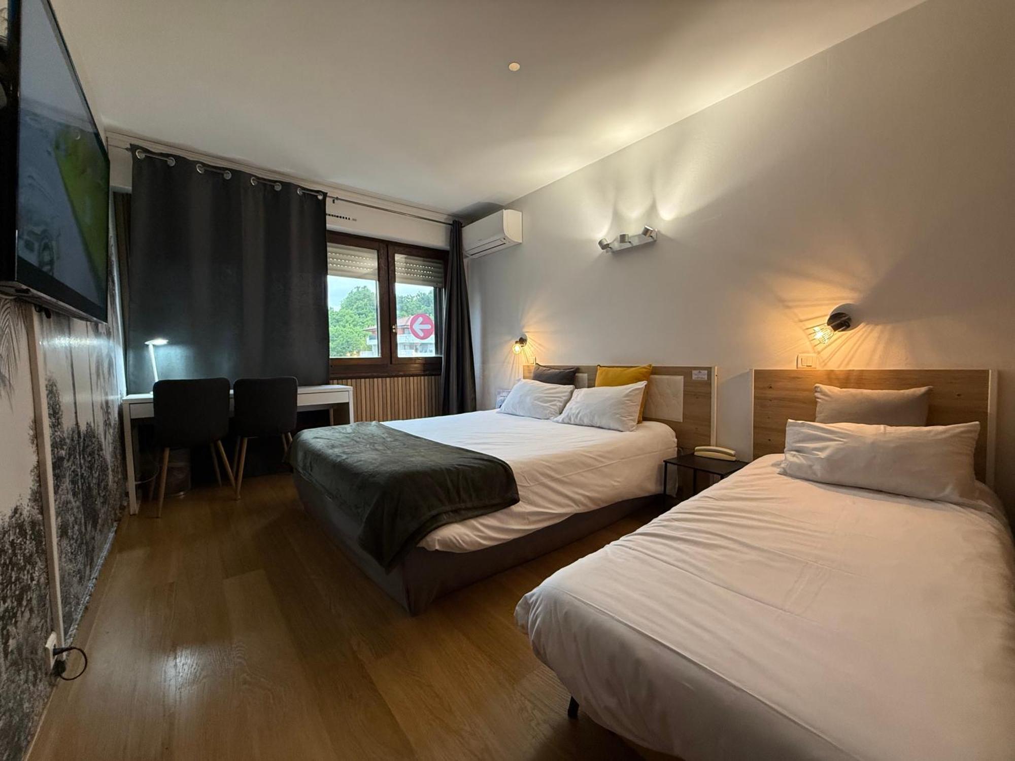 Savoie Hotel Aux Portes De Geneve Saint-Julien-en-Genevois Εξωτερικό φωτογραφία